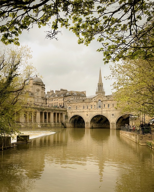 Pultney Bridge and Weir in Bath, England