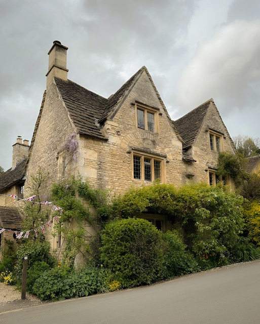 A lovely house in Castle Combe